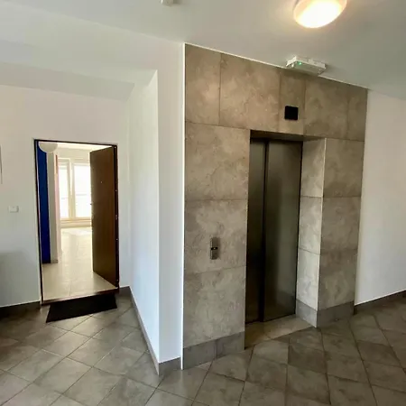 Appartement Rodzinny Z Parkingiem - 8 Min Spacerem Do Plazy